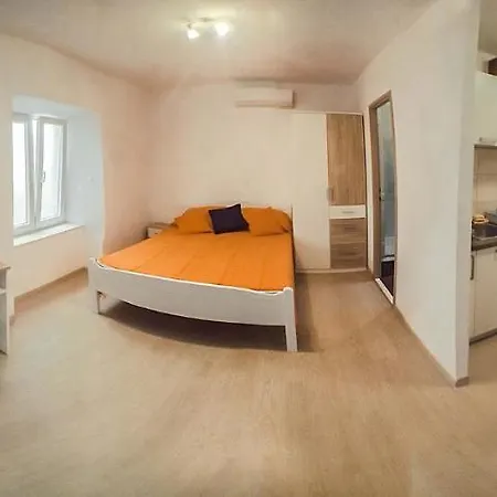 Studio Apartments & Rooms Lela, Sipan Island Sipanska Luka  Exterior photo