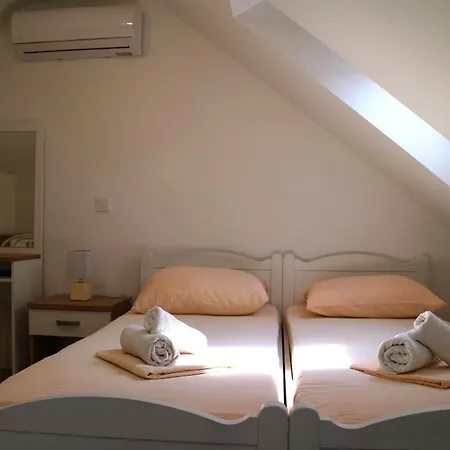 Studio Apartments & Rooms Lela, Sipan Island Sipanska Luka  Room photo