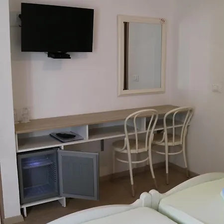 Studio Apartments & Rooms Lela, Sipan Island Sipanska Luka  Room photo